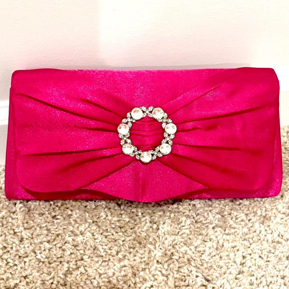 Elegant Fuchsia Satin Evening Clutch with Crystal Accent